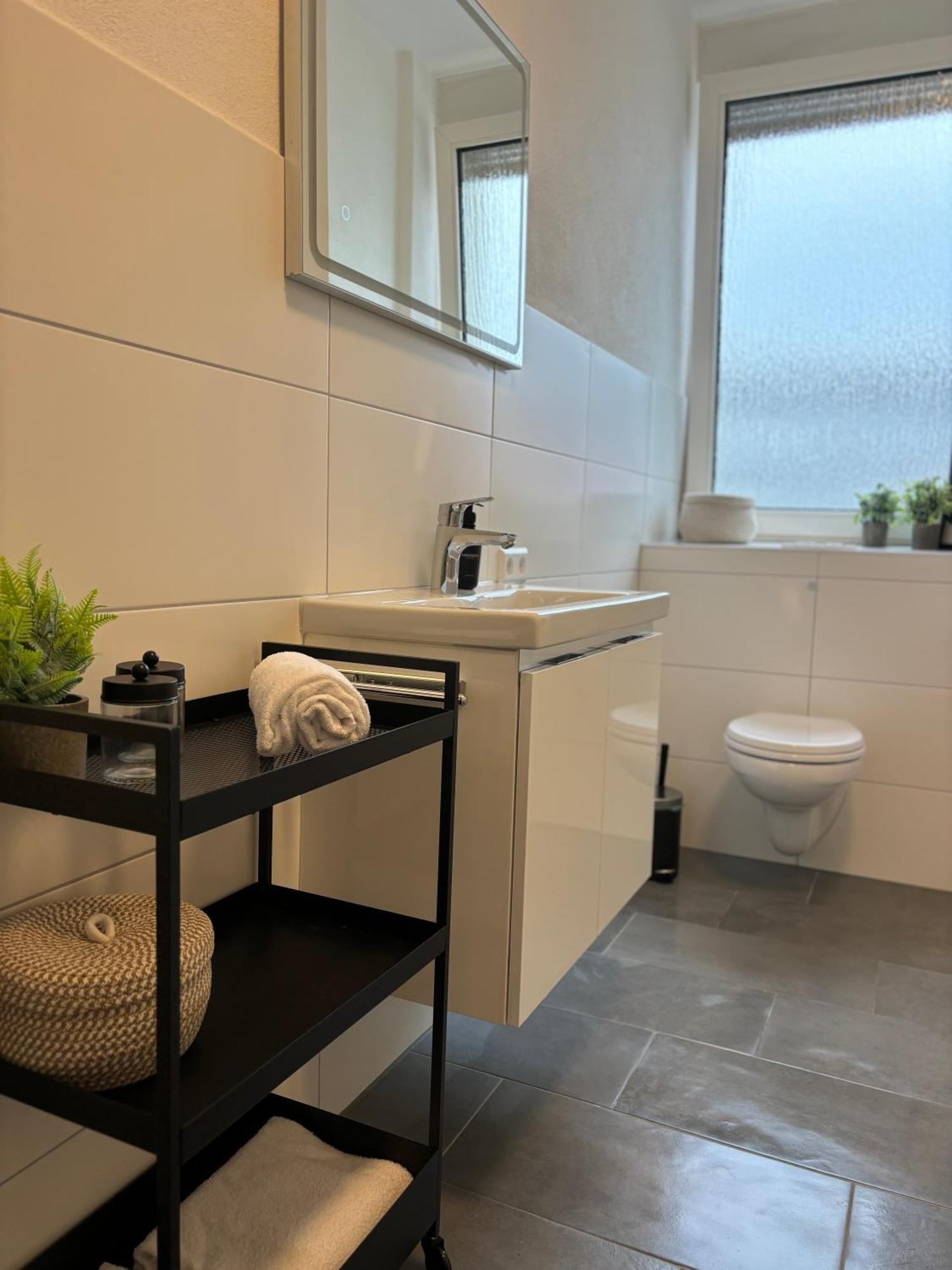 Helles City Apartment Fuer Familien & Gruppen Neu-Ulm Εξωτερικό φωτογραφία