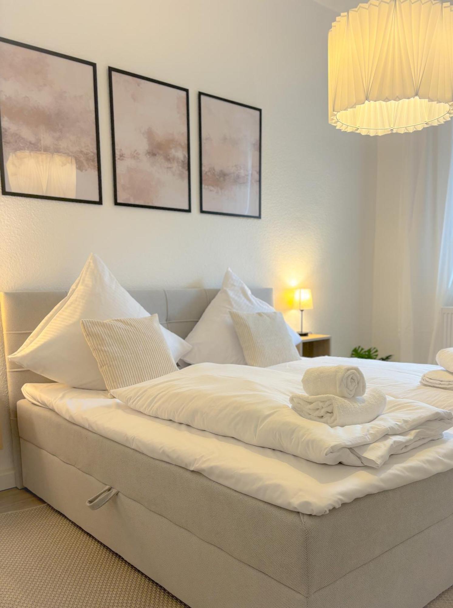 Helles City Apartment Fuer Familien & Gruppen Neu-Ulm Εξωτερικό φωτογραφία