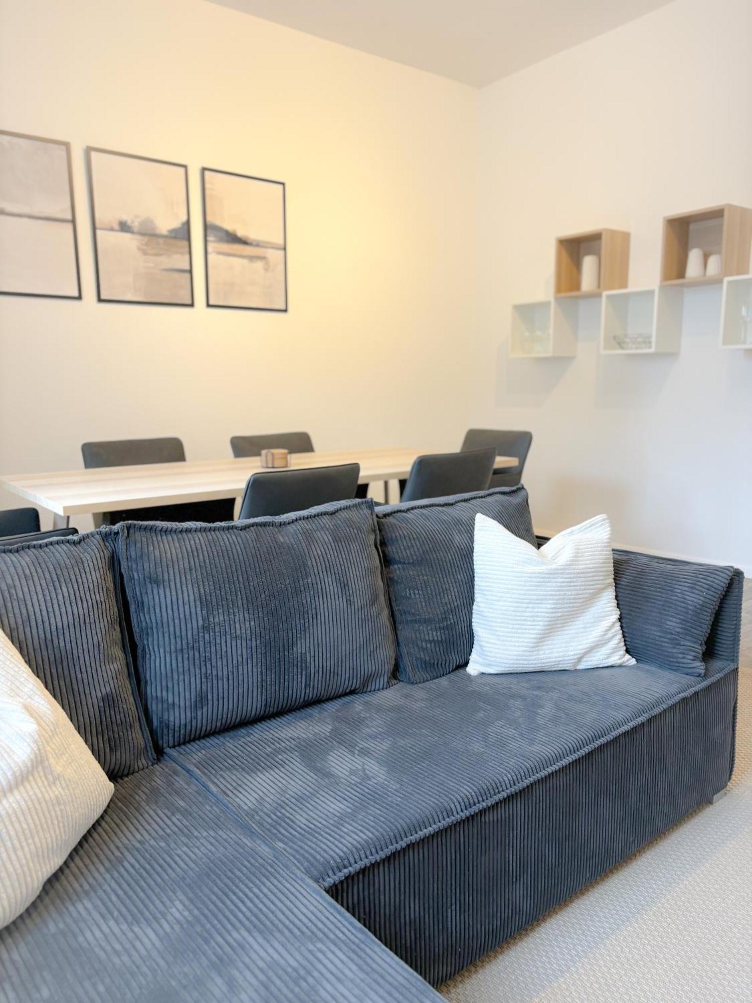 Helles City Apartment Fuer Familien & Gruppen Neu-Ulm Εξωτερικό φωτογραφία