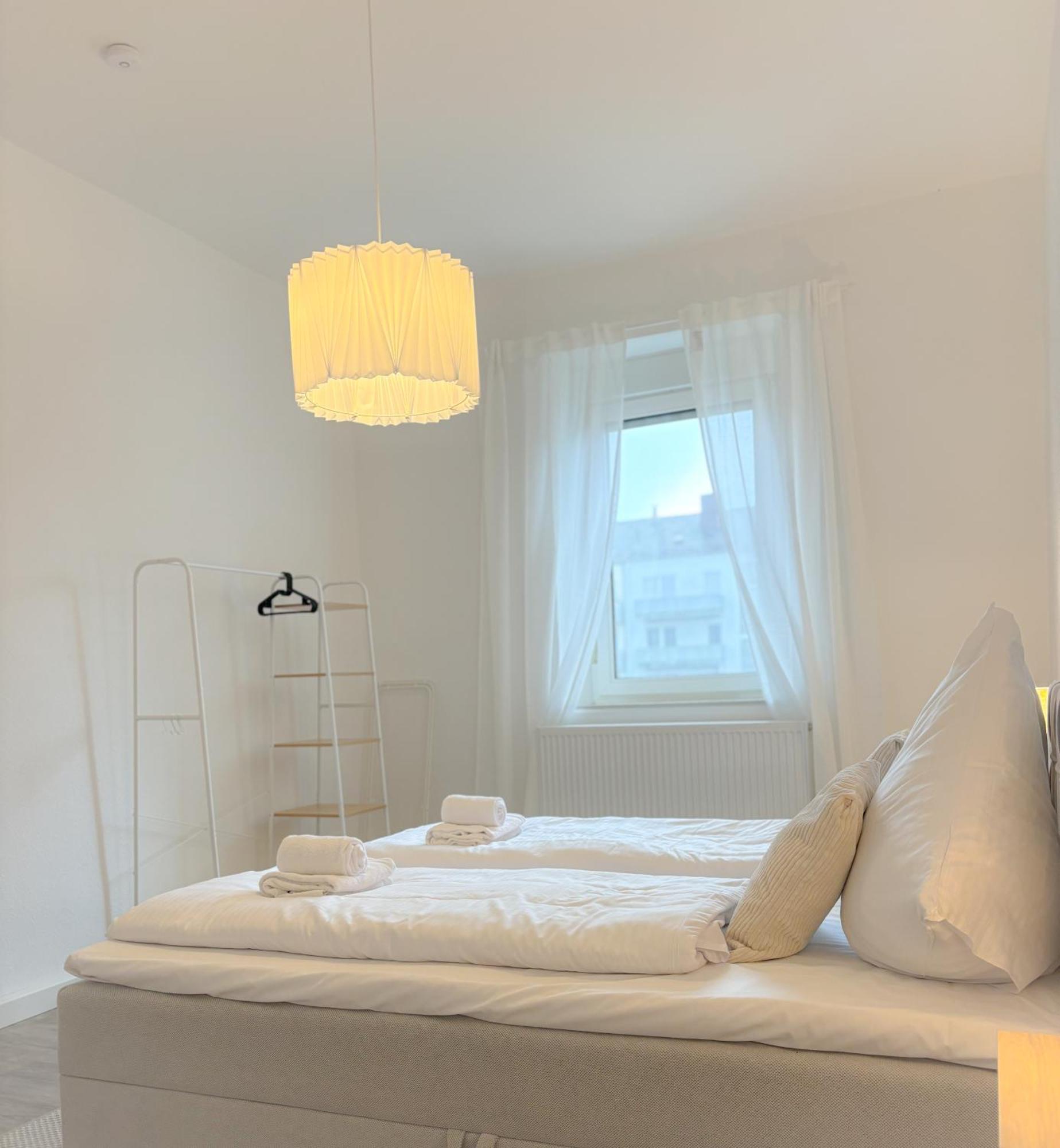 Helles City Apartment Fuer Familien & Gruppen Neu-Ulm Εξωτερικό φωτογραφία